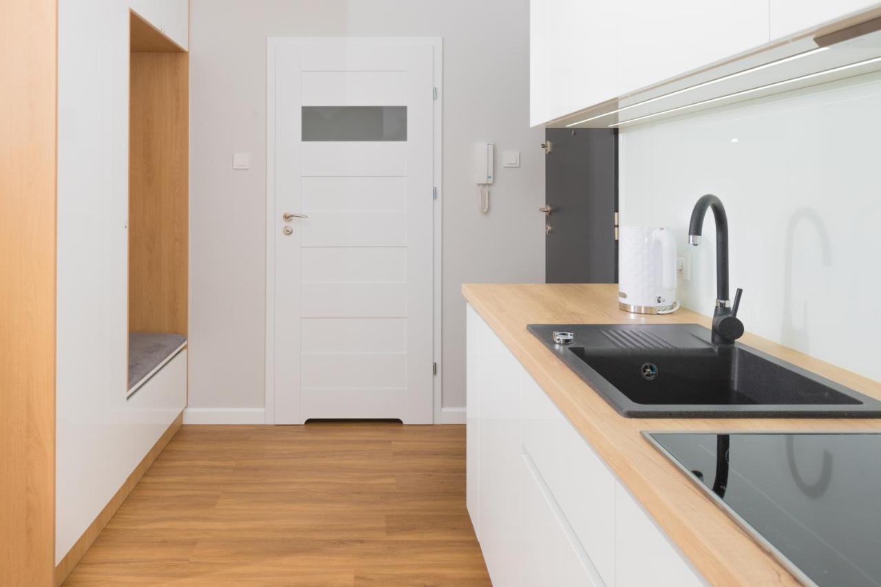 Royal Manu Apartment Netflix Łódź Esterno foto