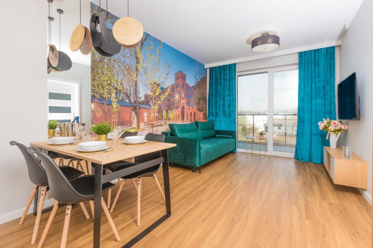 Royal Manu Apartment Netflix Łódź Esterno foto