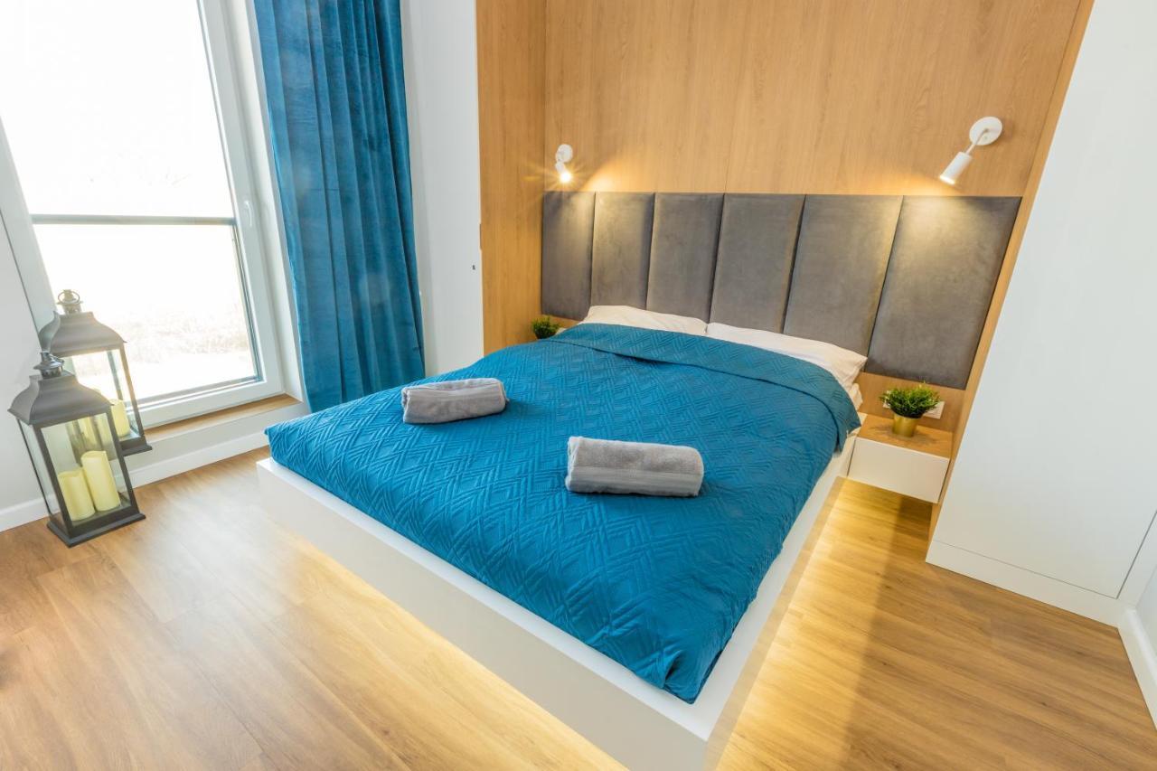 Royal Manu Apartment Netflix Łódź Esterno foto
